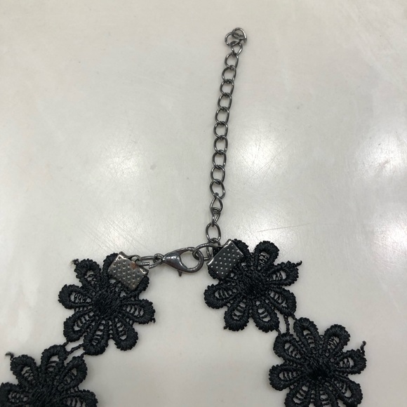 Black Flower Lace Floral Choker with Dangly Chains - Picture 6 of 10